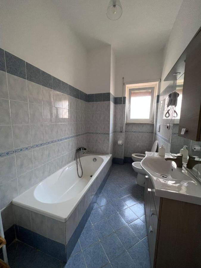 Le Marinare Apartment Lido di Ostia Bagian luar foto